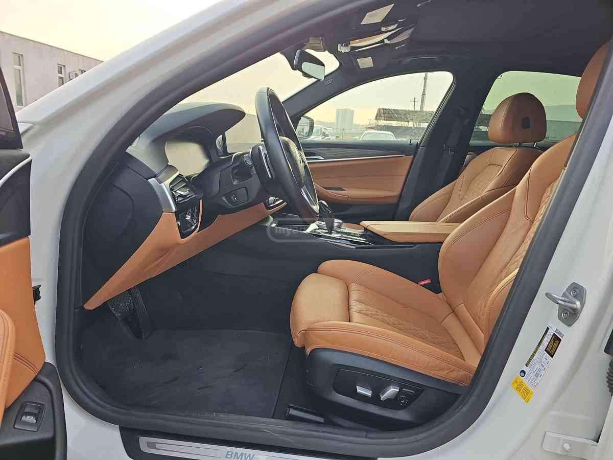 BMW 530 2022 — photo 2