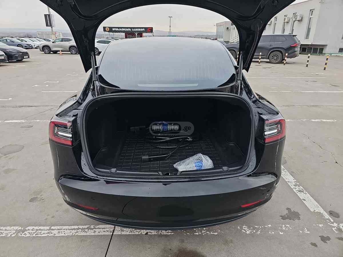 Tesla Model 3 2019 — photo 2