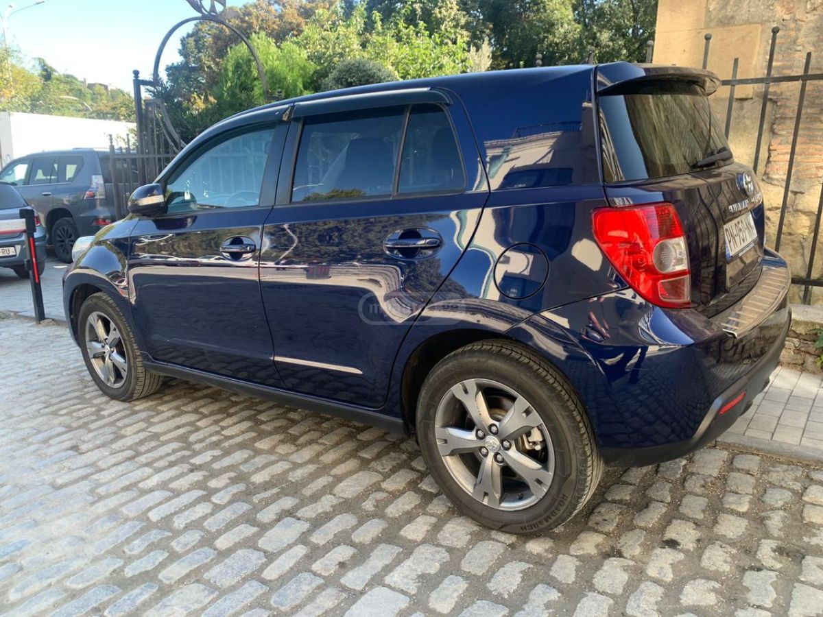 Toyota Urban Cruiser 2009 — photo 2