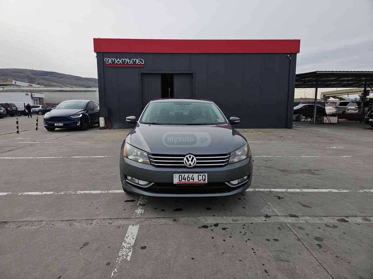 Volkswagen Passat 2015 — photo 2