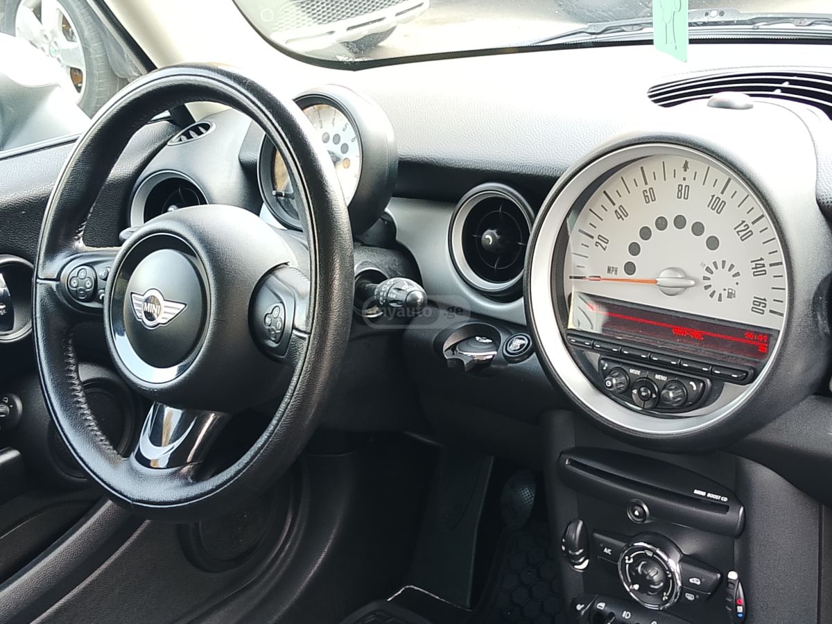 Mini Cooper 2012 — photo 2
