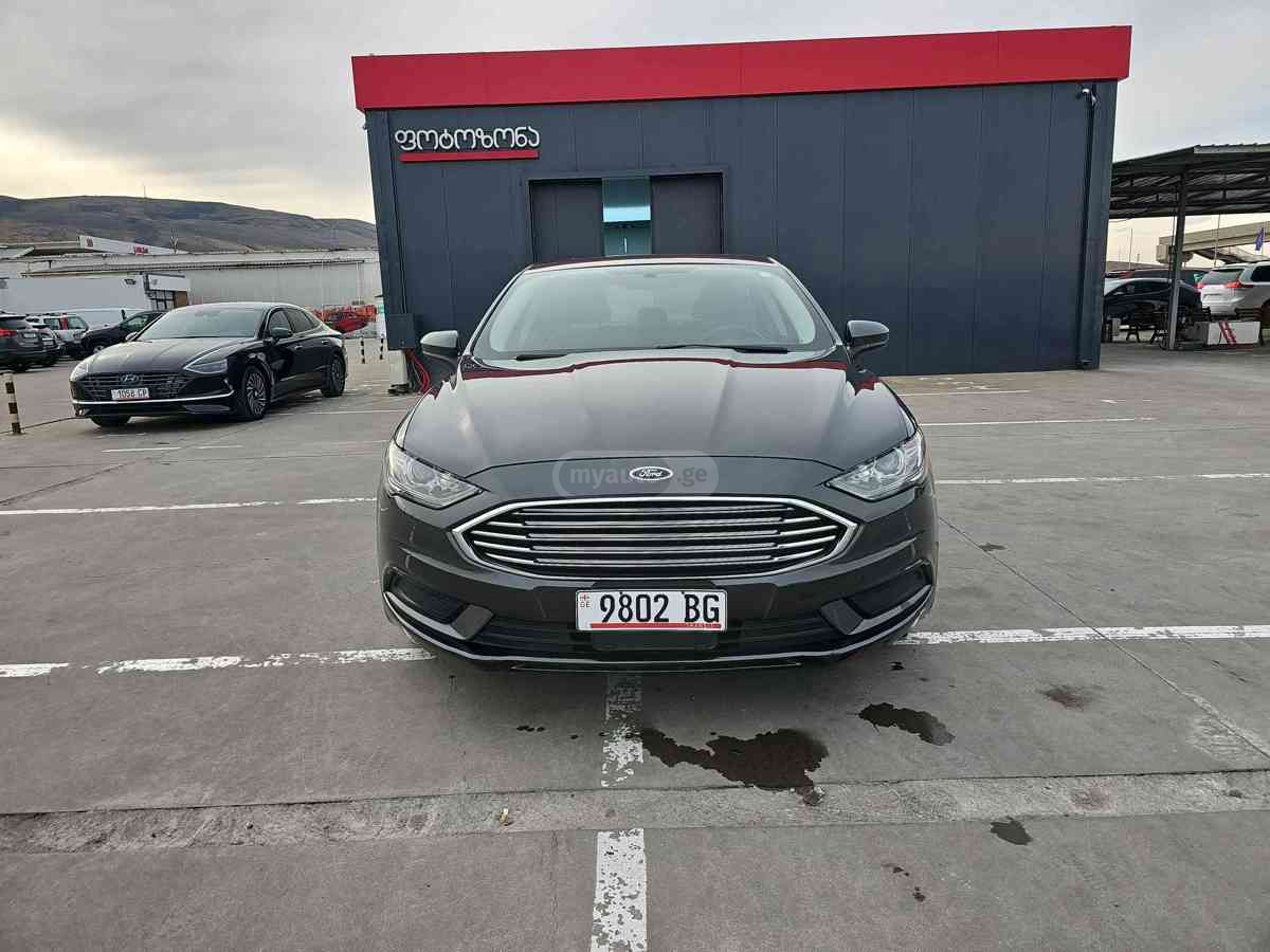 Ford Fusion 2018 — photo 2