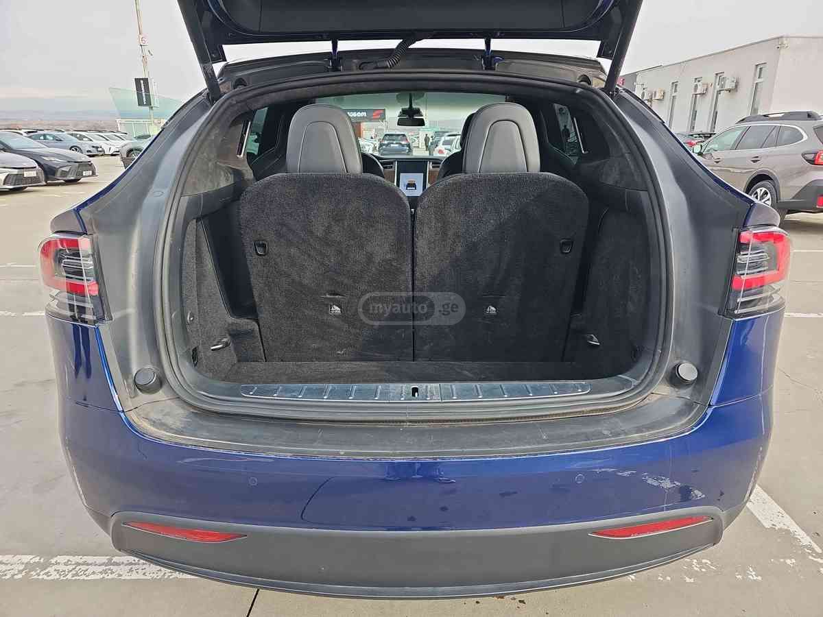 Tesla Model X 2017 — photo 2