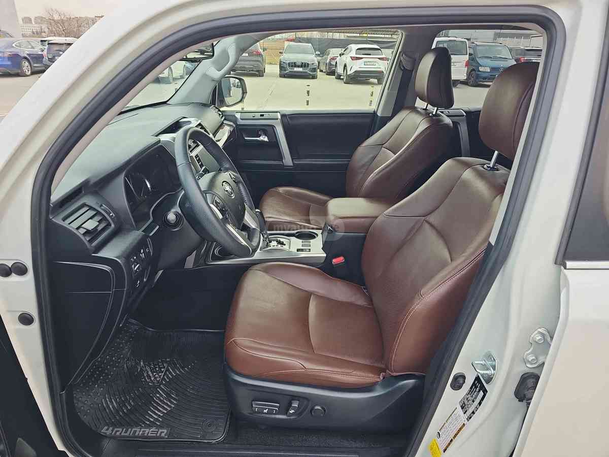 Toyota 4Runner 2020 — photo 2
