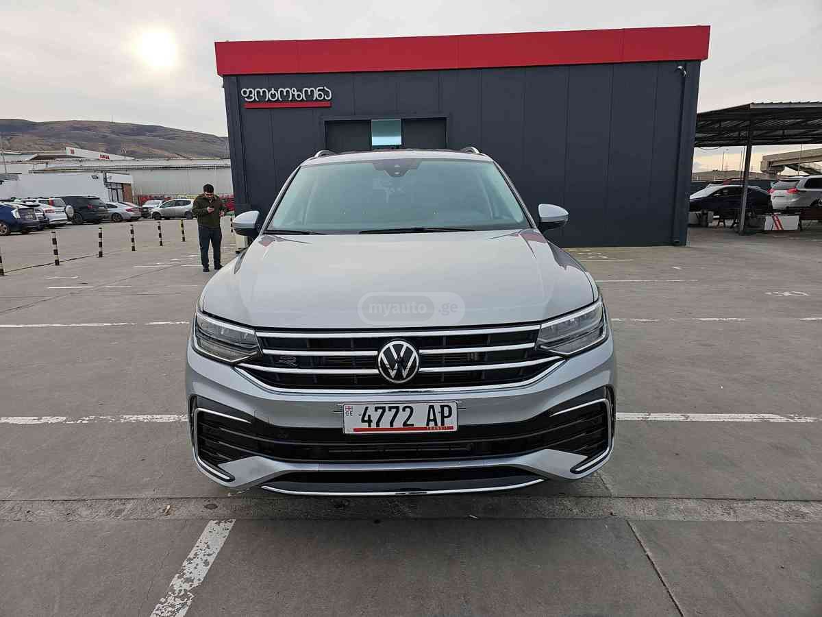 Volkswagen Tiguan 2022 — photo 2