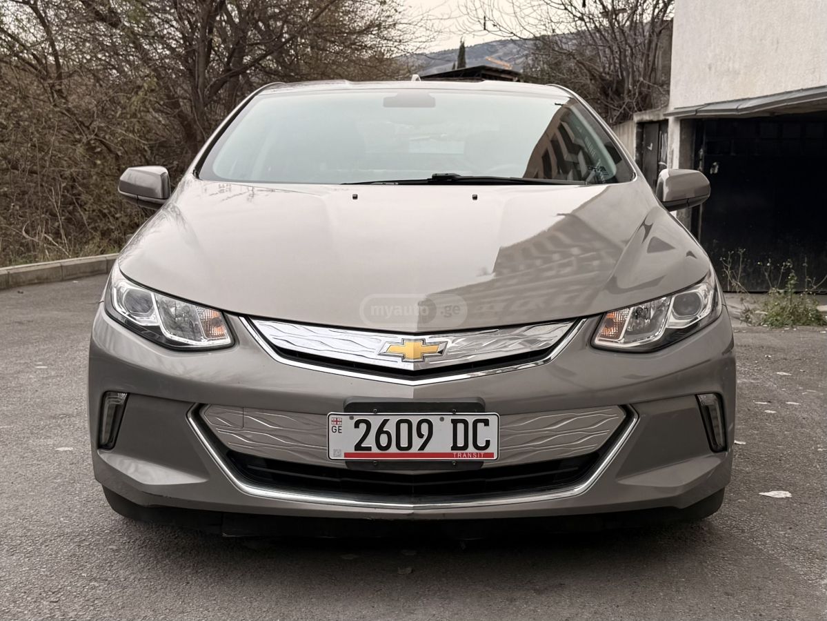Chevrolet Volt 2017 — photo 2