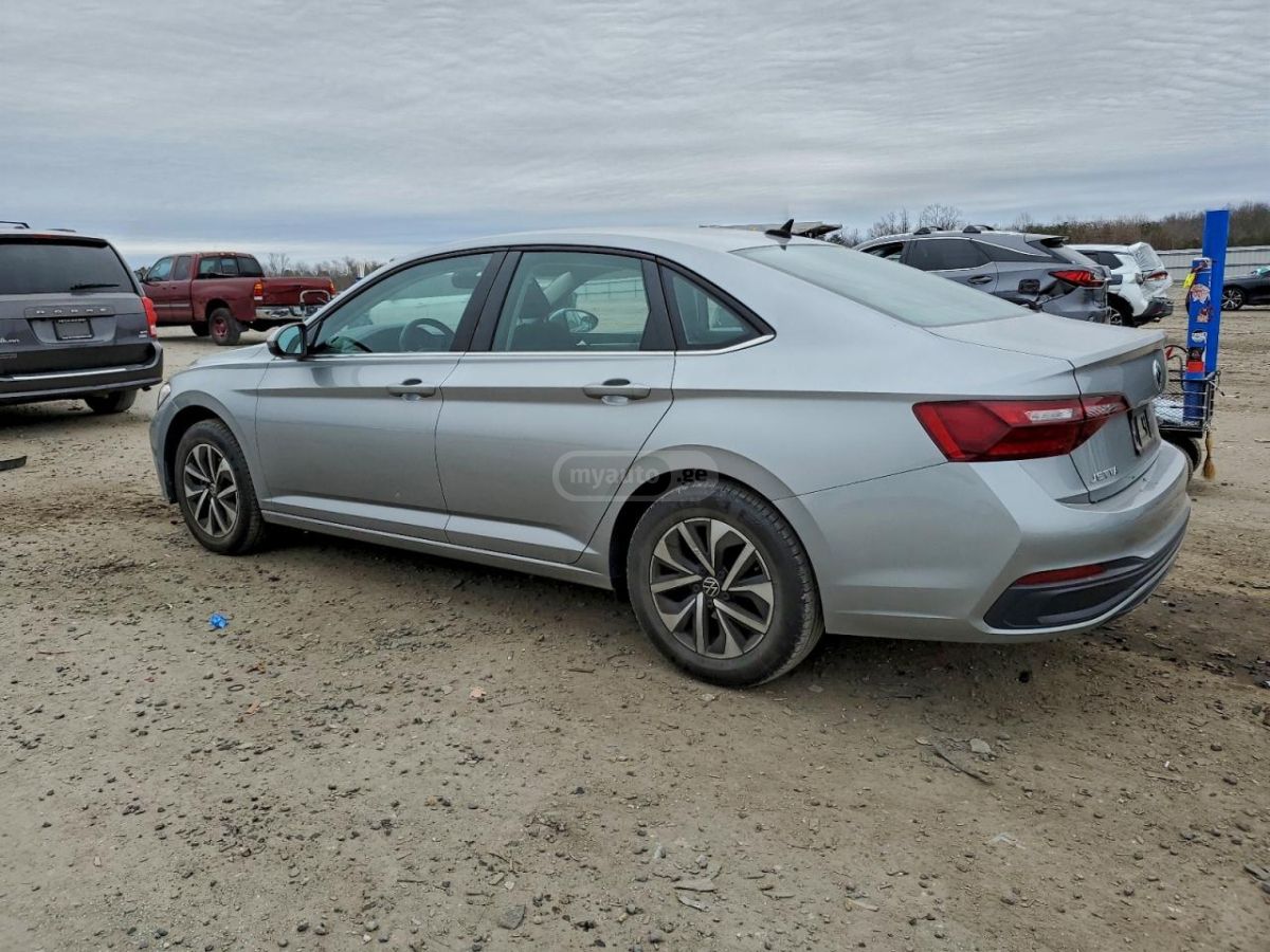 Volkswagen Jetta 2022 — photo 2