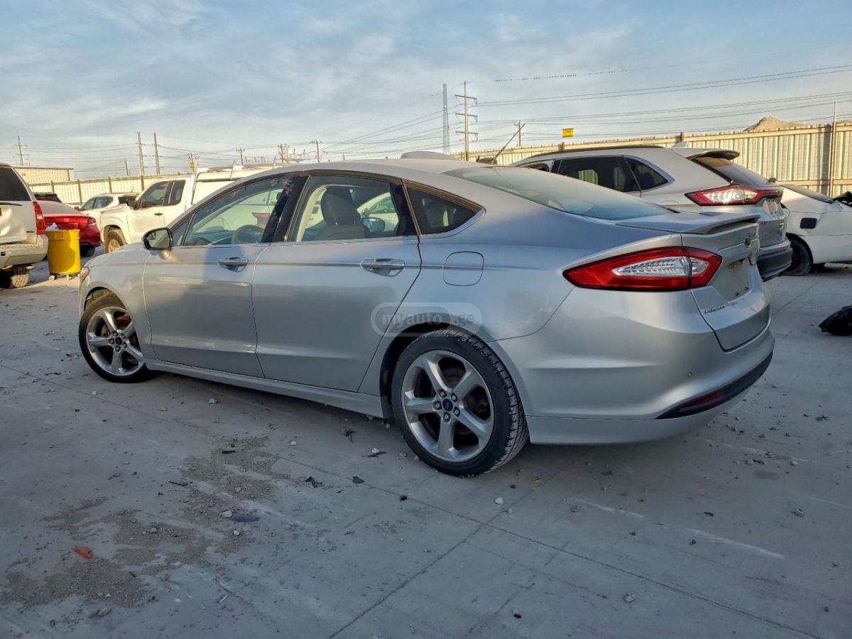 Ford Fusion 2016 — photo 2