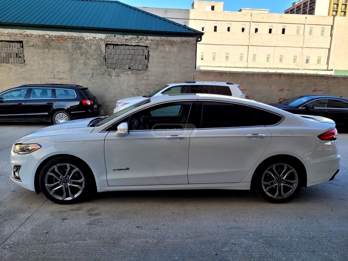 Ford Fusion 2019 — photo 2