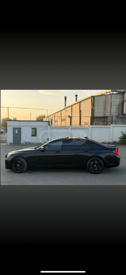 BMW 750 2014 — photo 2