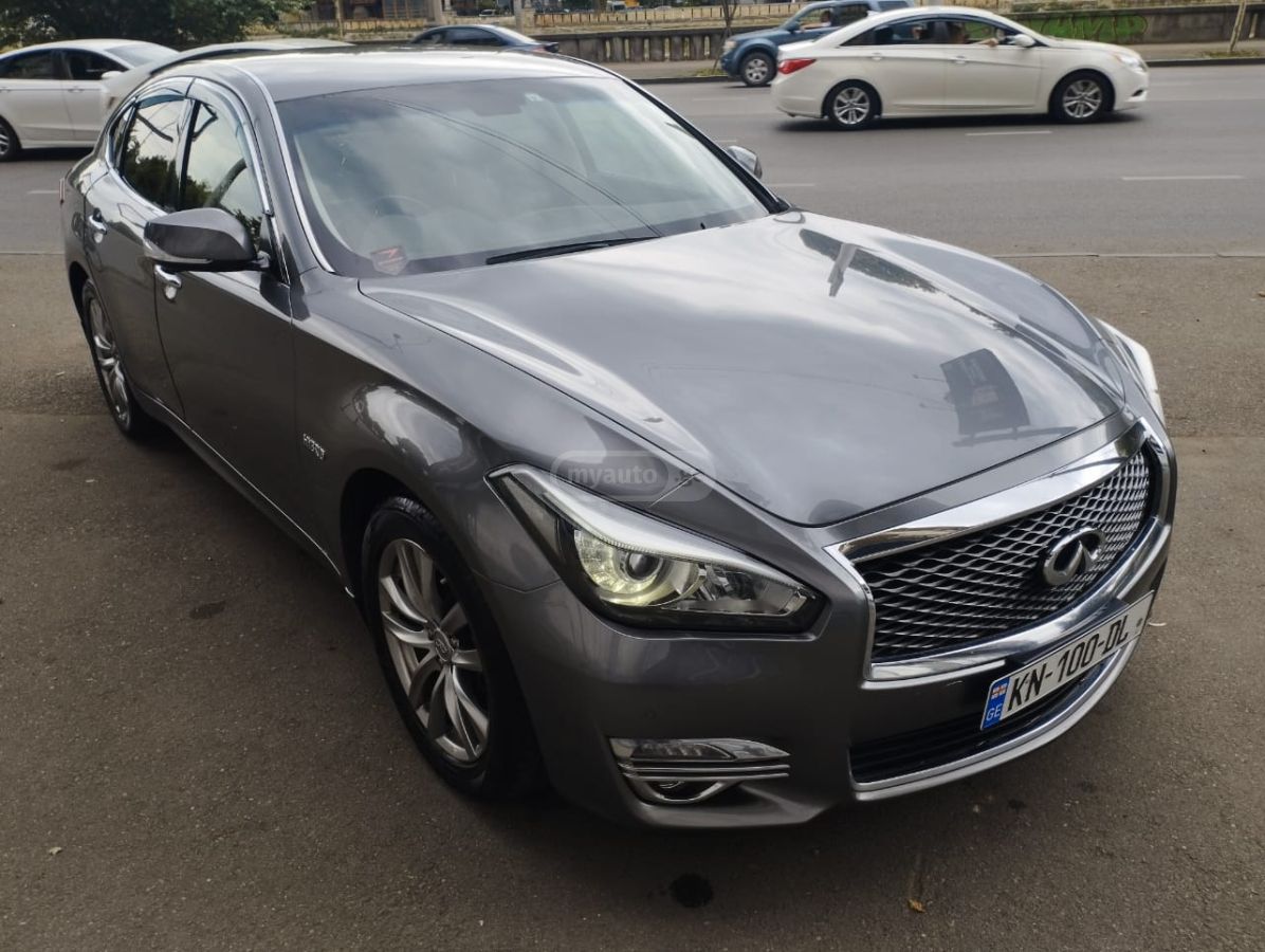 Nissan Fuga 2015 — photo 2