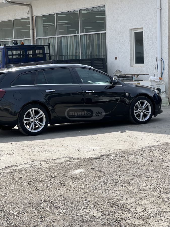 Opel Insignia 2016 — photo 2