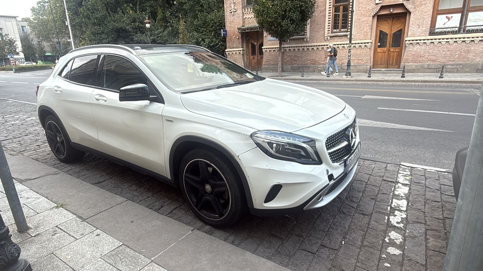 Mercedes-Benz GLA 250 2015 — photo 2