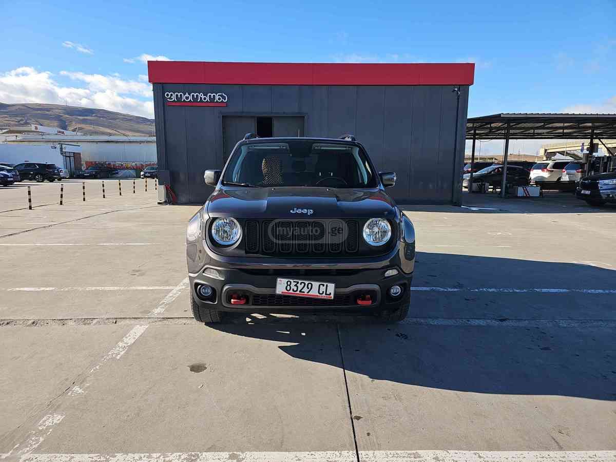 Jeep Renegade 2018 — photo 2