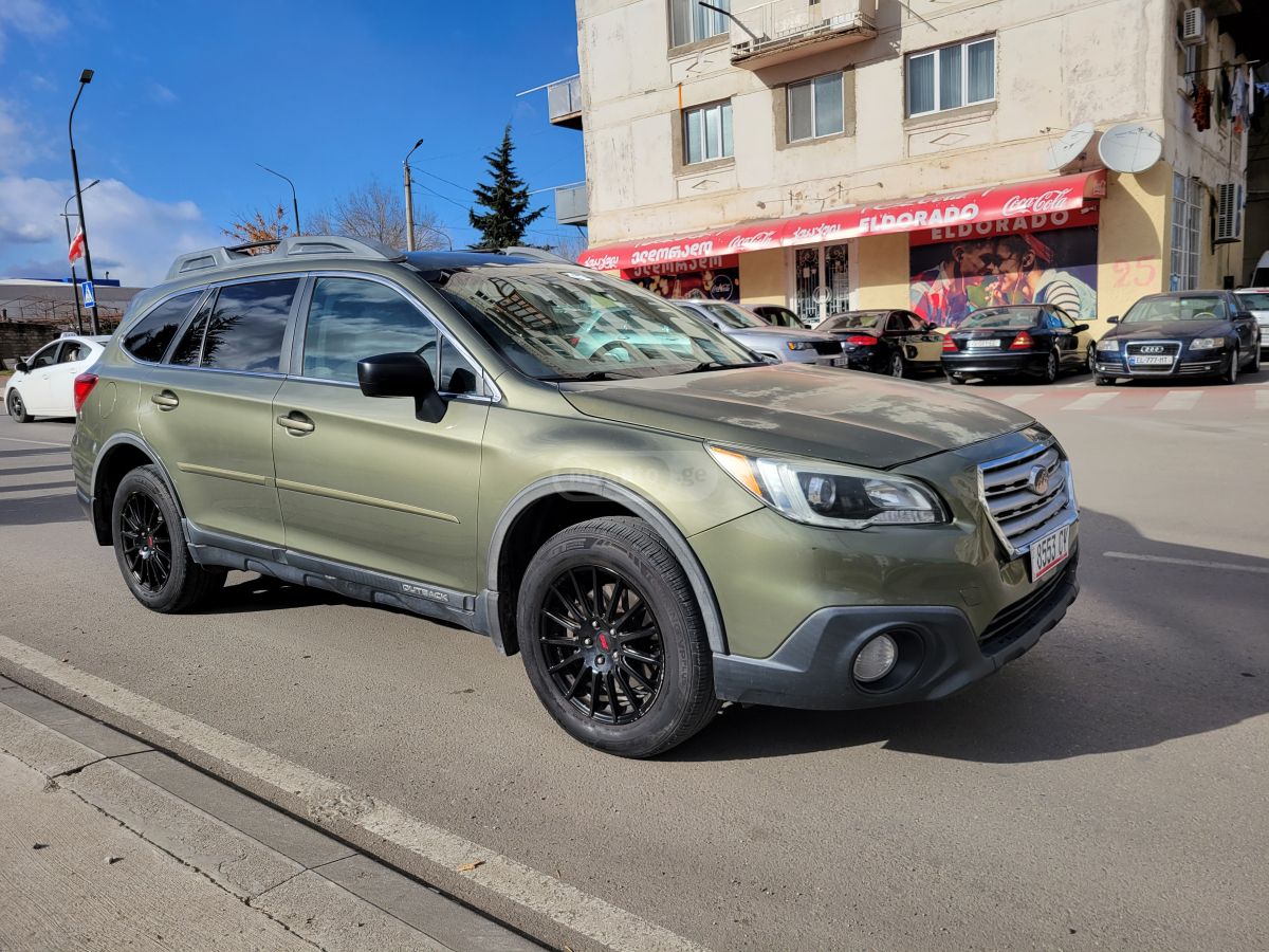 Subaru Outback 2016 — photo 2