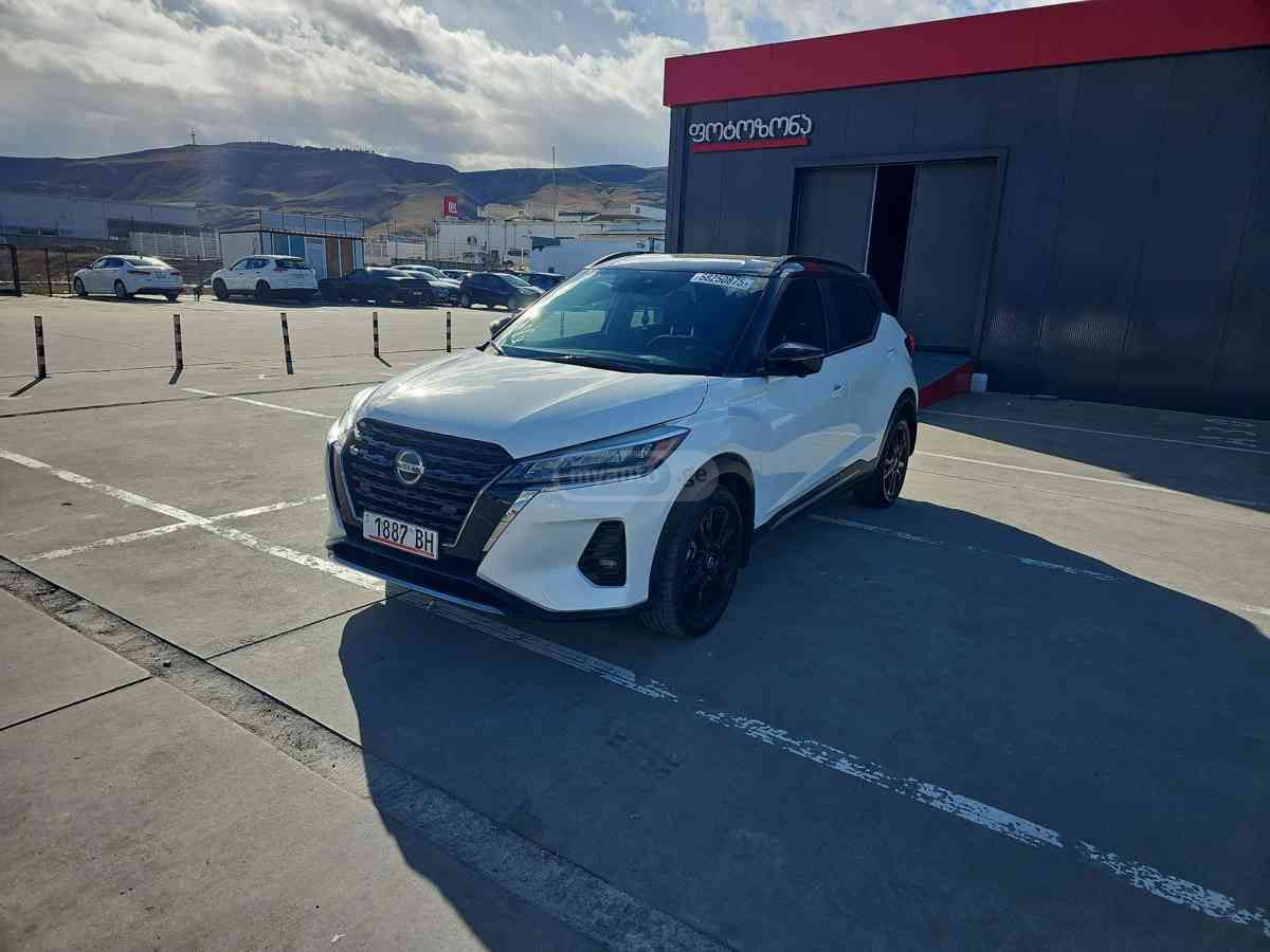 Nissan Kicks