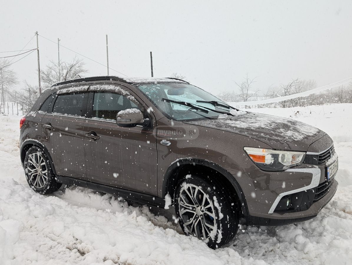 Mitsubishi Outlander Sport 2016 — photo 2