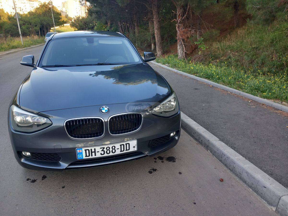 BMW 114 2013 — photo 2