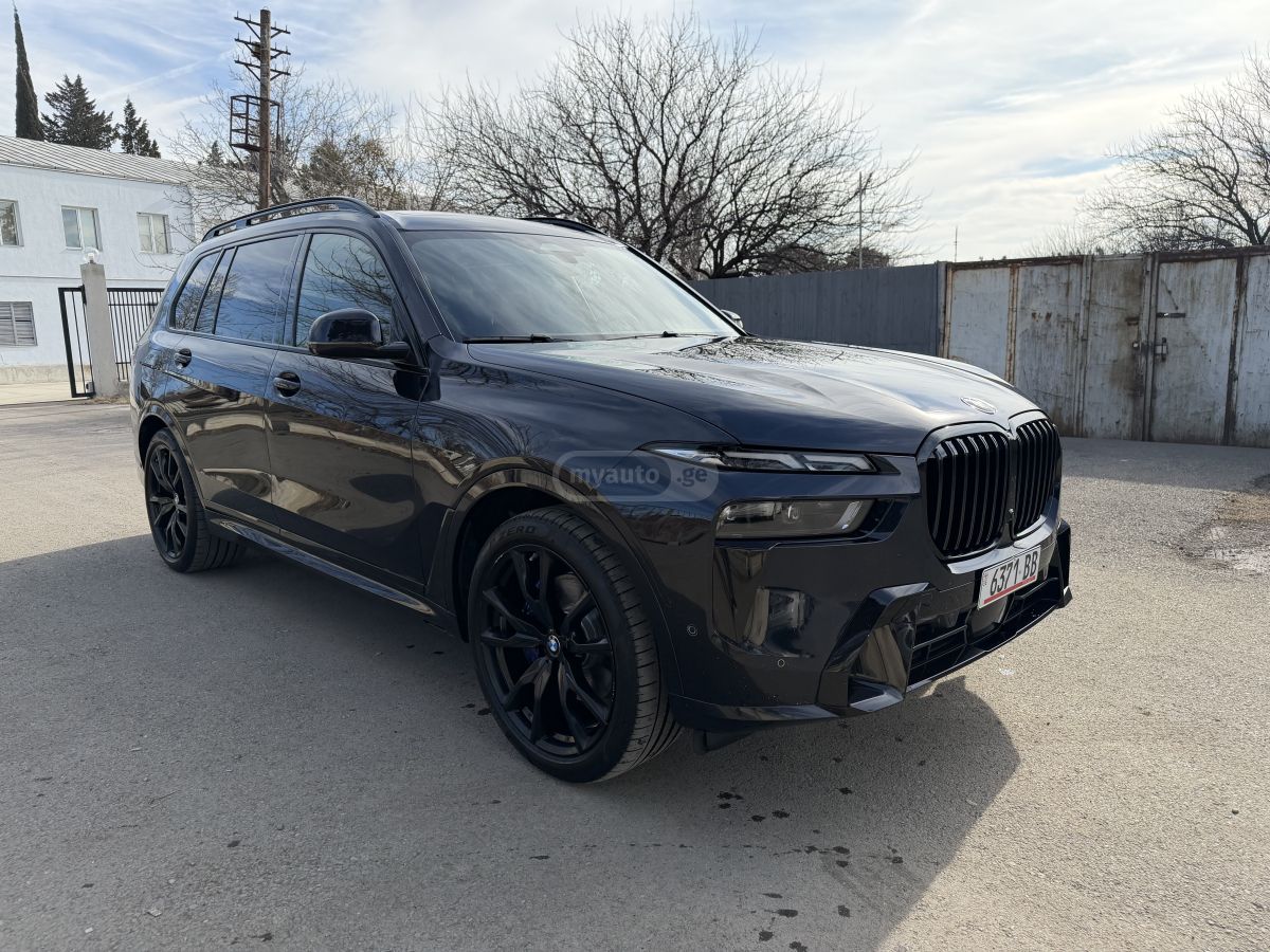 BMW X7 2023 — photo 2