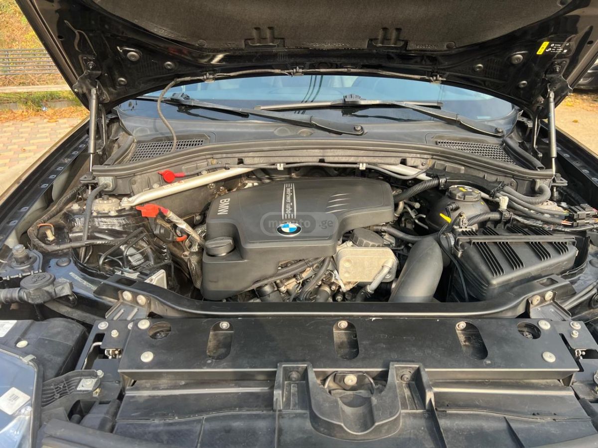 BMW X3 2017 — photo 2