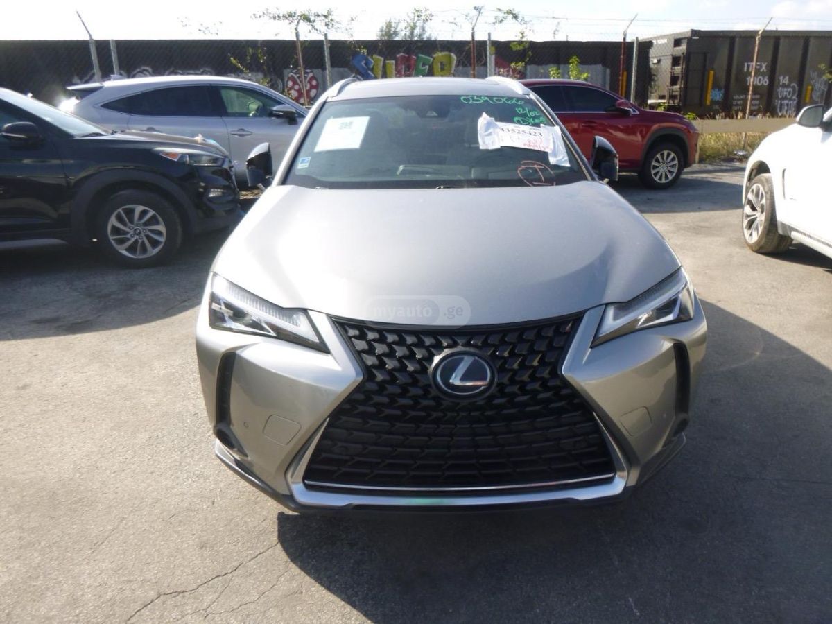 Lexus UX
