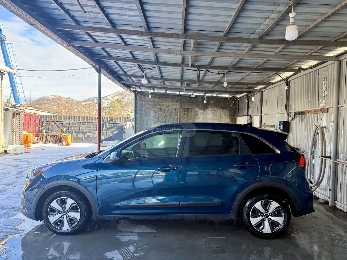 Kia Niro 2020 — photo 2
