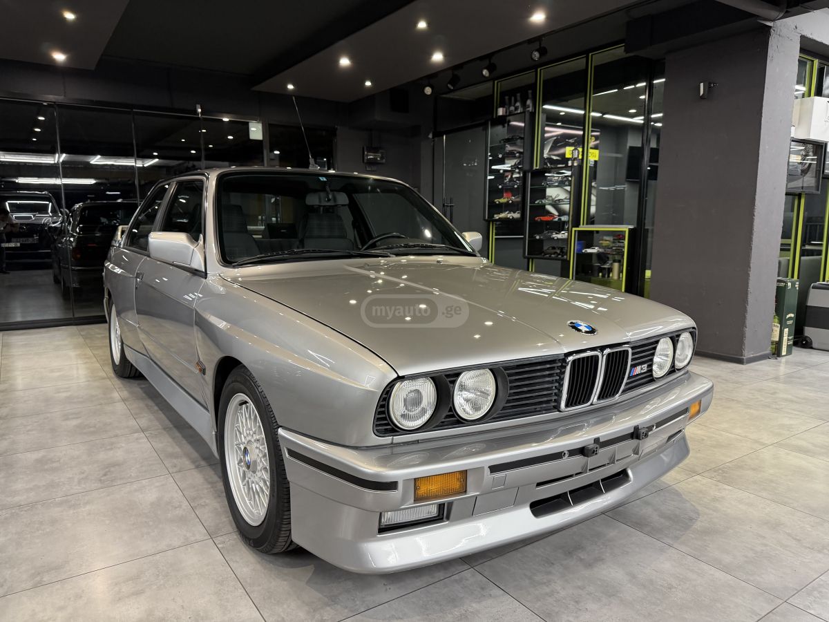 BMW M3 1988 — photo 2