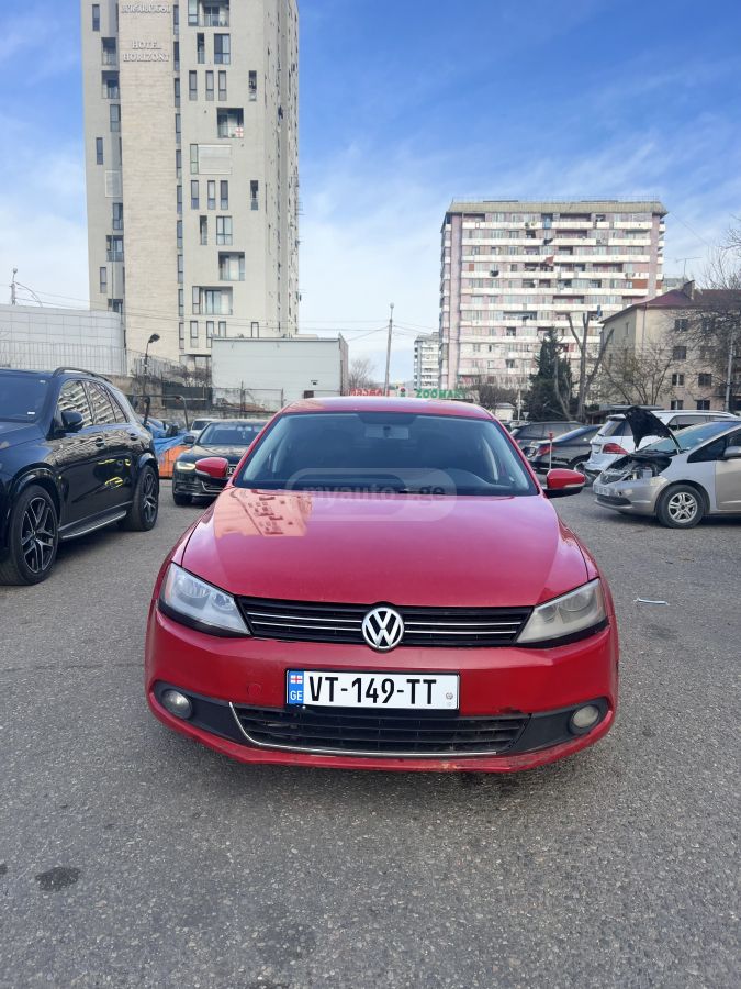 Volkswagen Jetta 2012 — photo 2