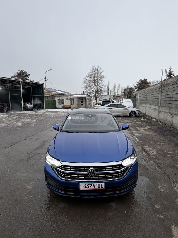 Volkswagen Jetta 2022 — photo 2