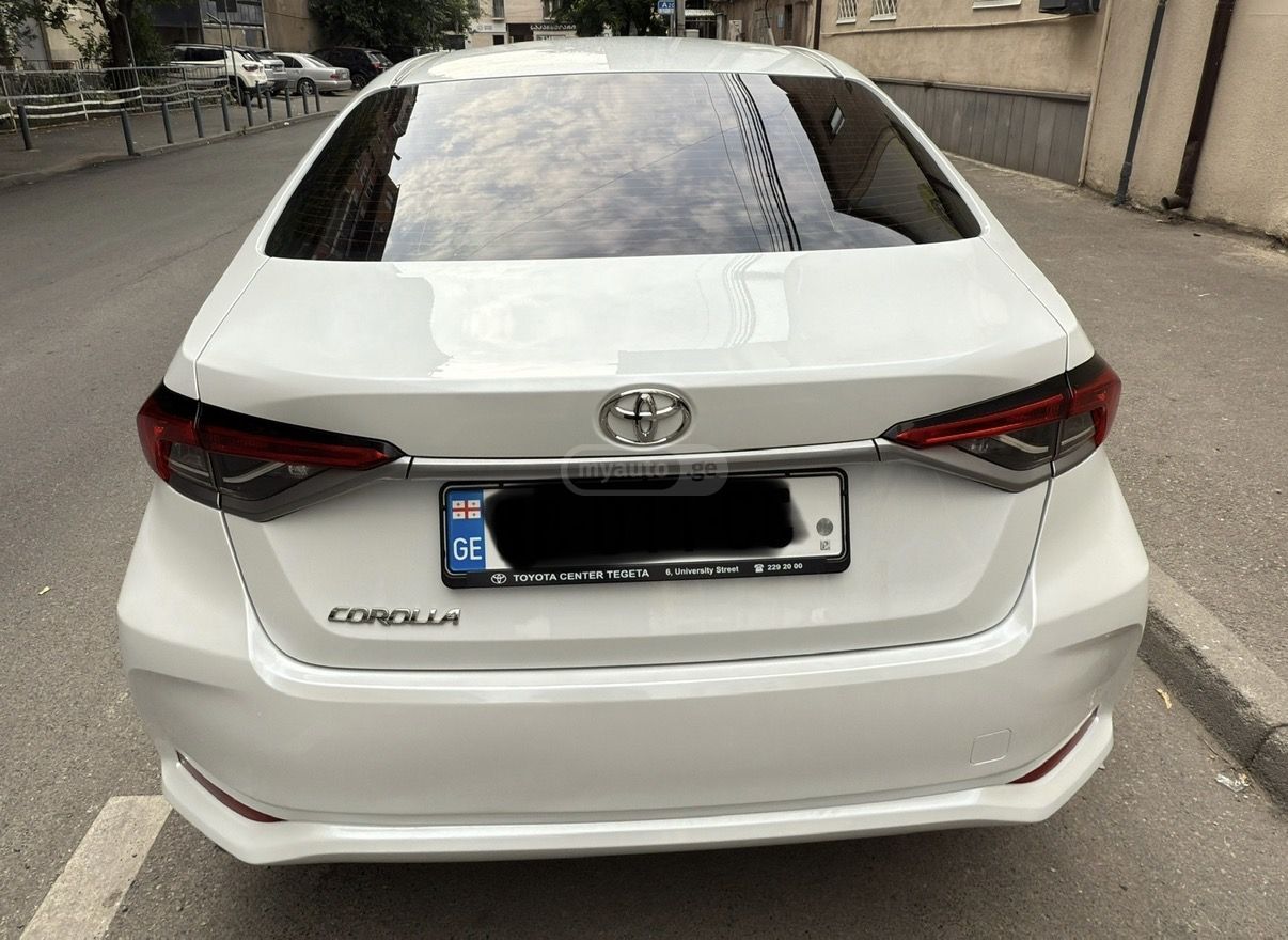 Toyota Corolla 2024 — photo 2