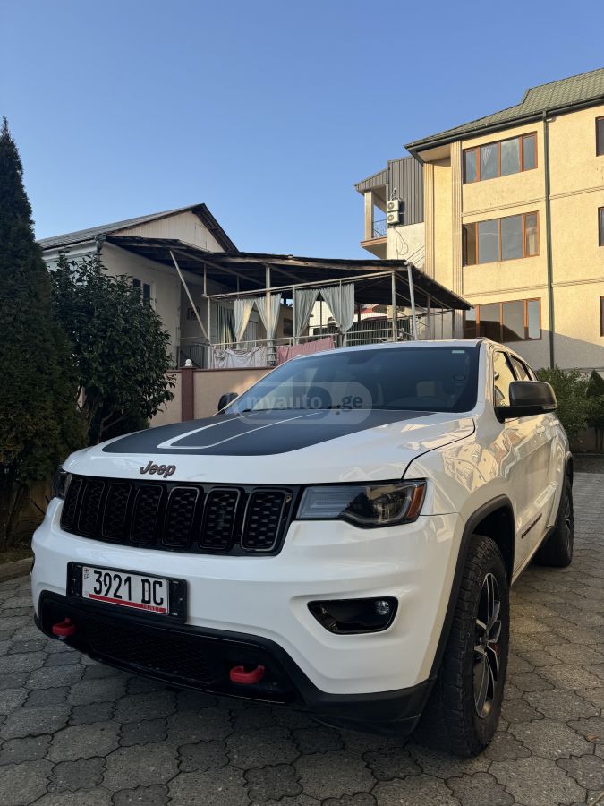 Jeep Grand Cherokee 2020 — photo 2