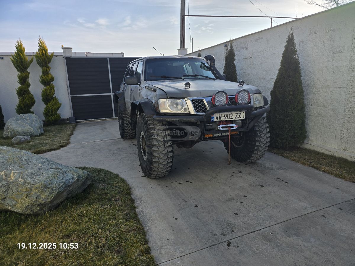 Nissan Patrol 2008 — photo 2