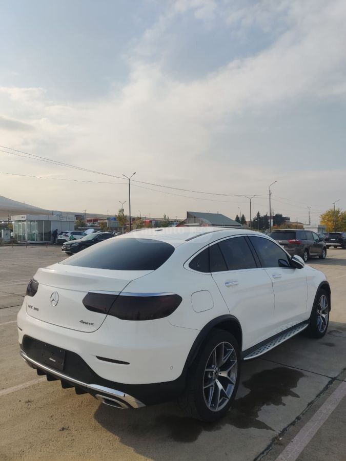 Mercedes-Benz GLC 300 Coupe 2022 — photo 2