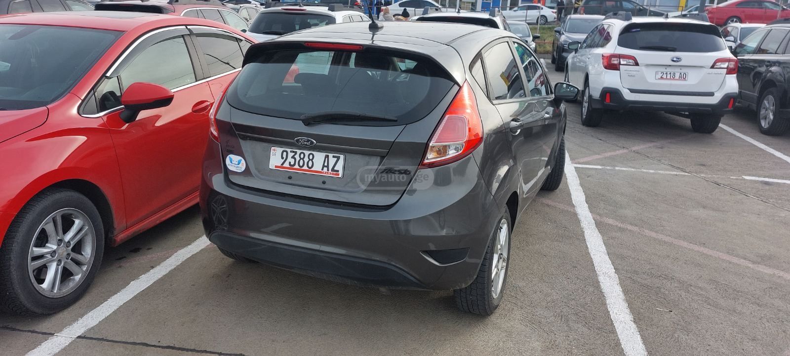 Ford Fiesta 2017 — photo 2