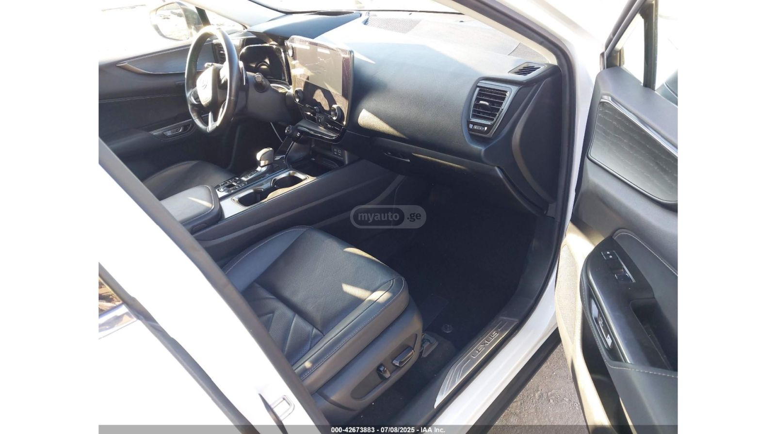 Lexus NX 450 2023 — photo 2