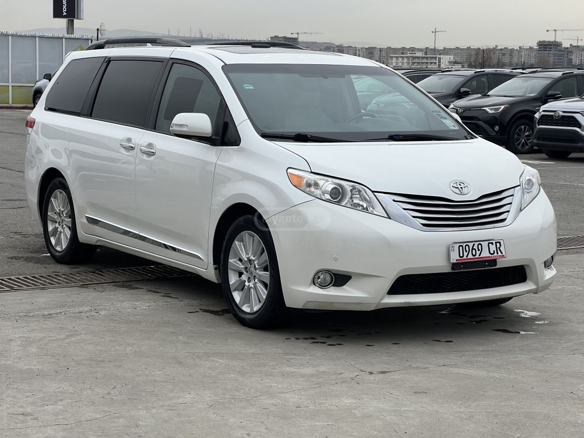 Toyota Sienna