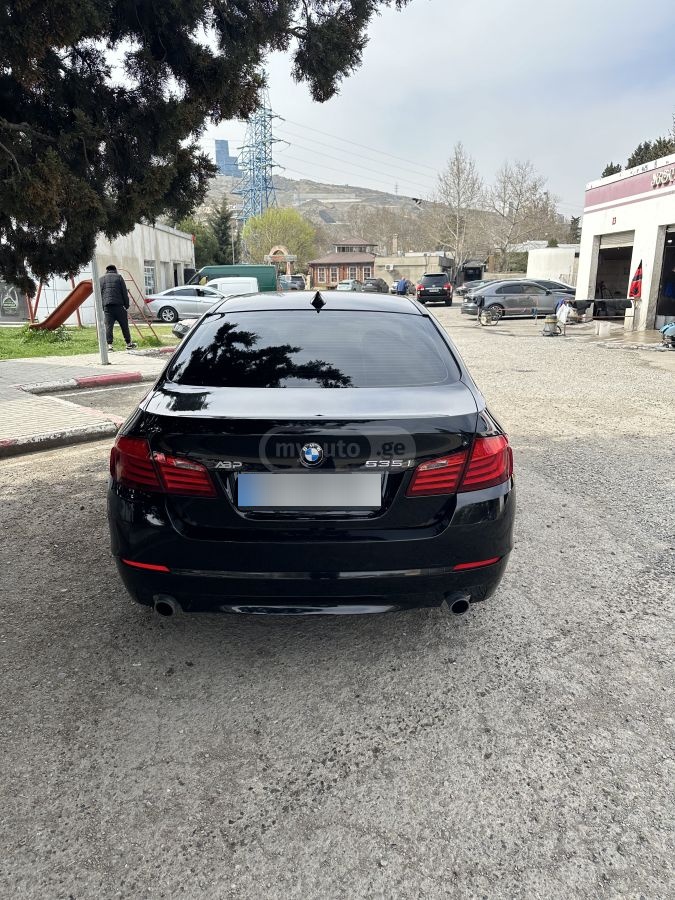 BMW 535 2012 — photo 2