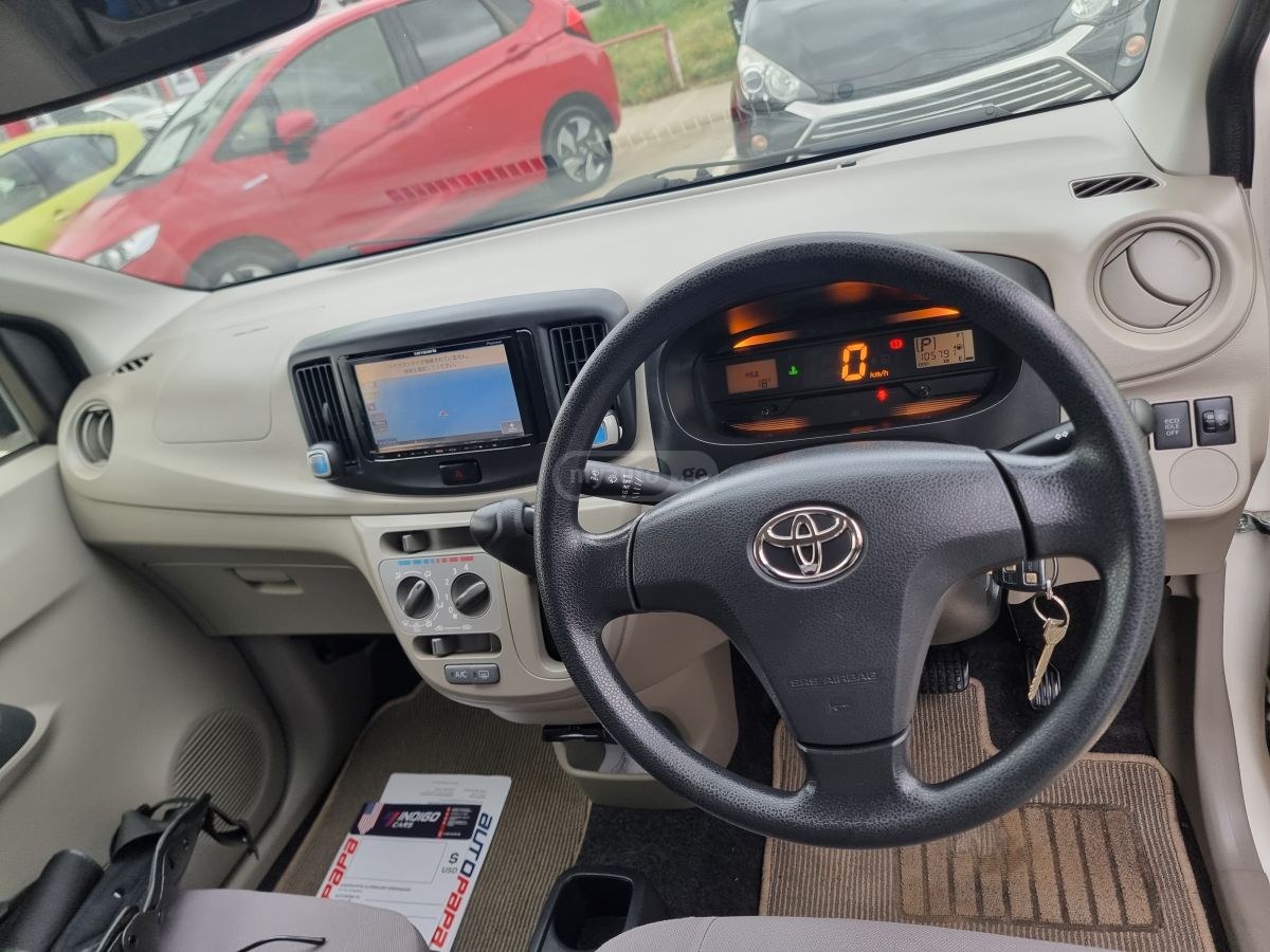Toyota Pixis Epoch 2014 — photo 2
