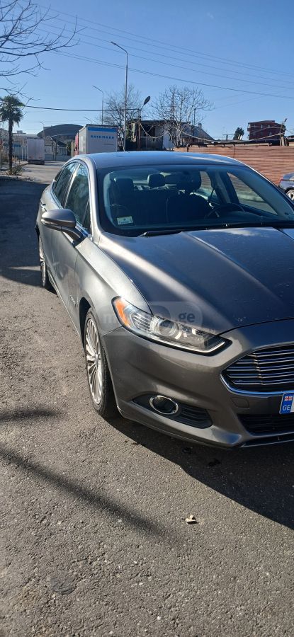 Ford Fusion 2014 — photo 2