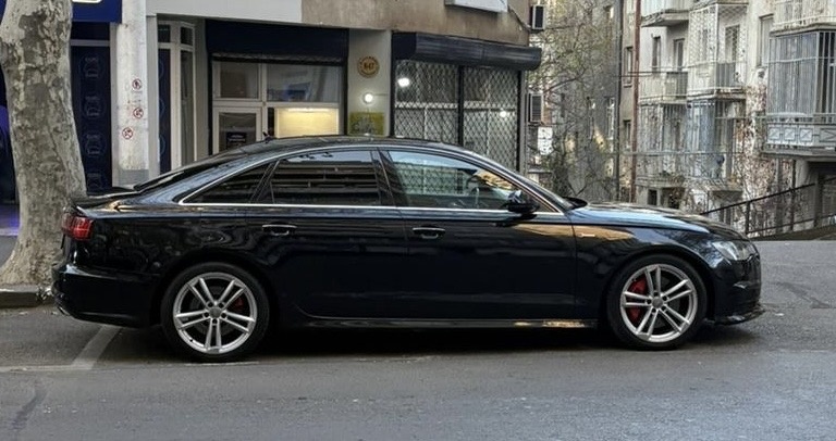 Audi A6 2017 — photo 2