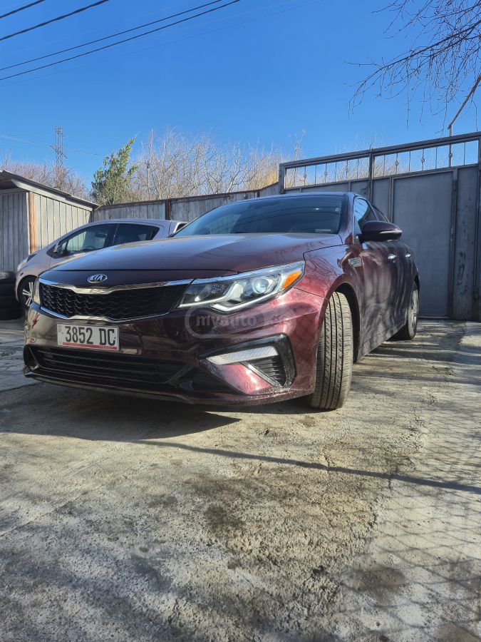 Kia Optima 2019 — photo 2