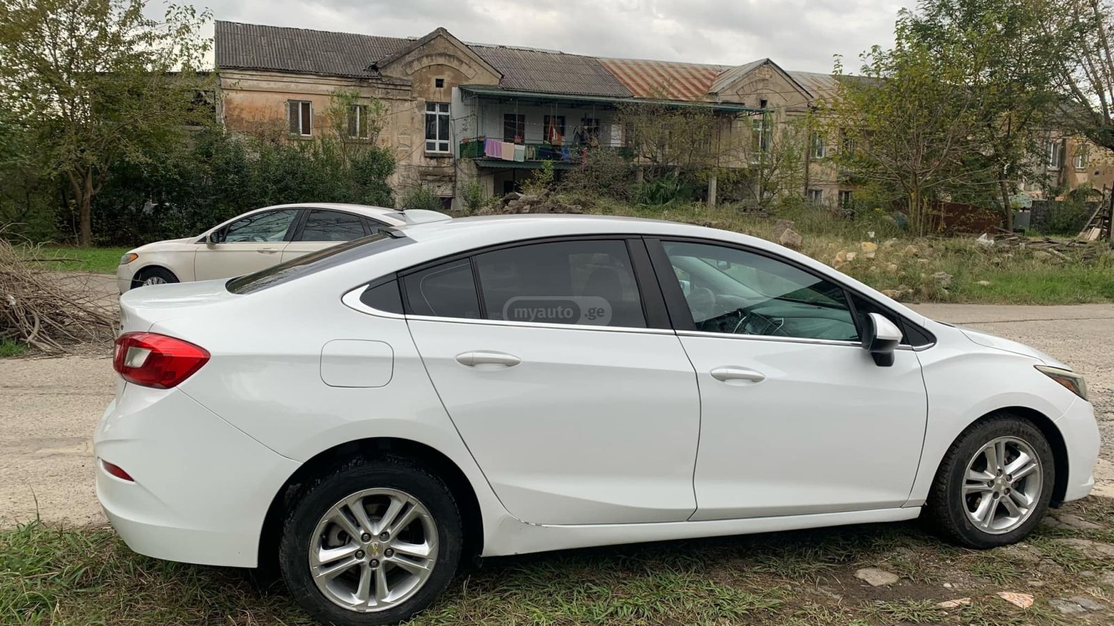 Chevrolet Cruze 2017 — photo 2