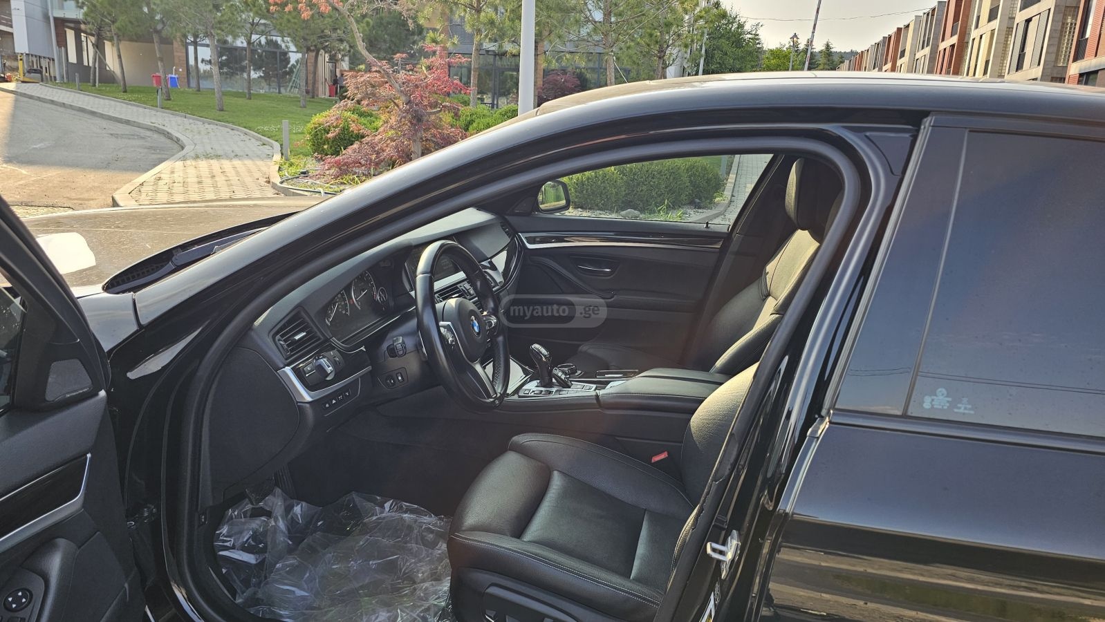 BMW 550 2015 — photo 2
