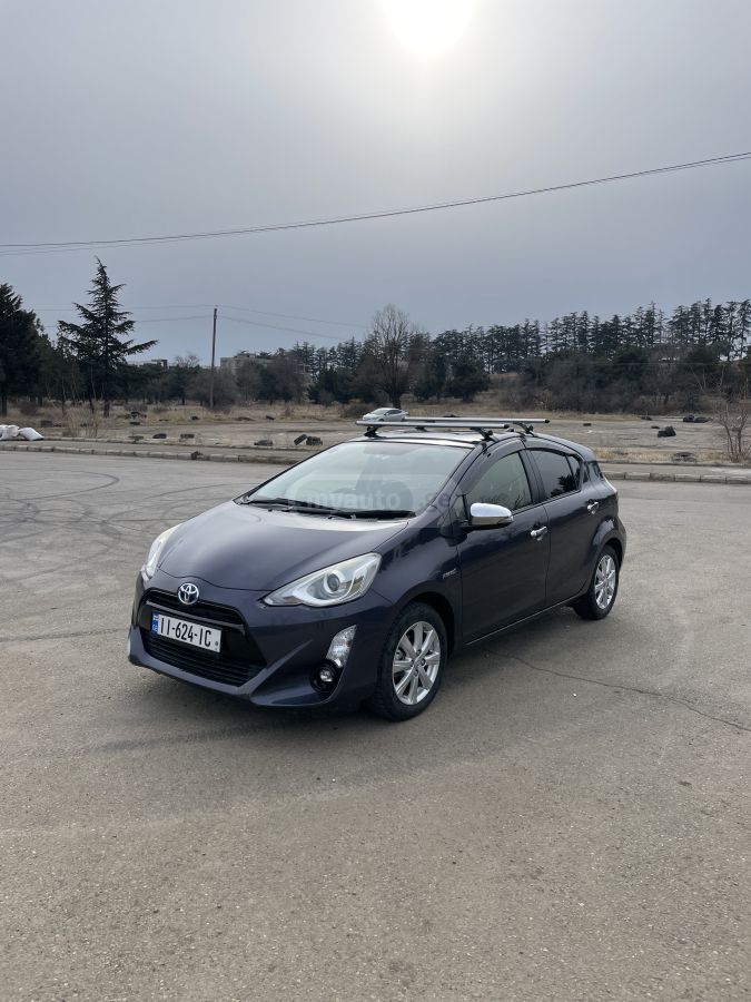 Toyota Aqua 2015 — photo 2