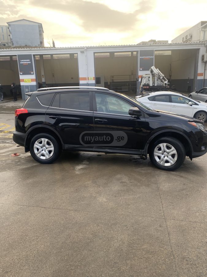 Toyota RAV 4 2015 — photo 2