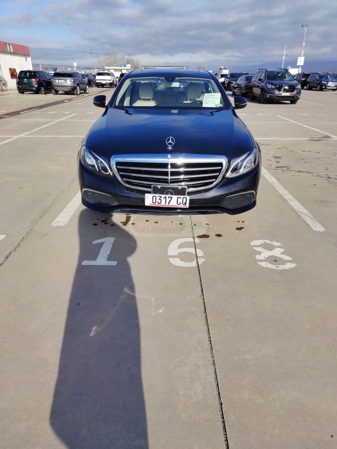 Mercedes-Benz E 300