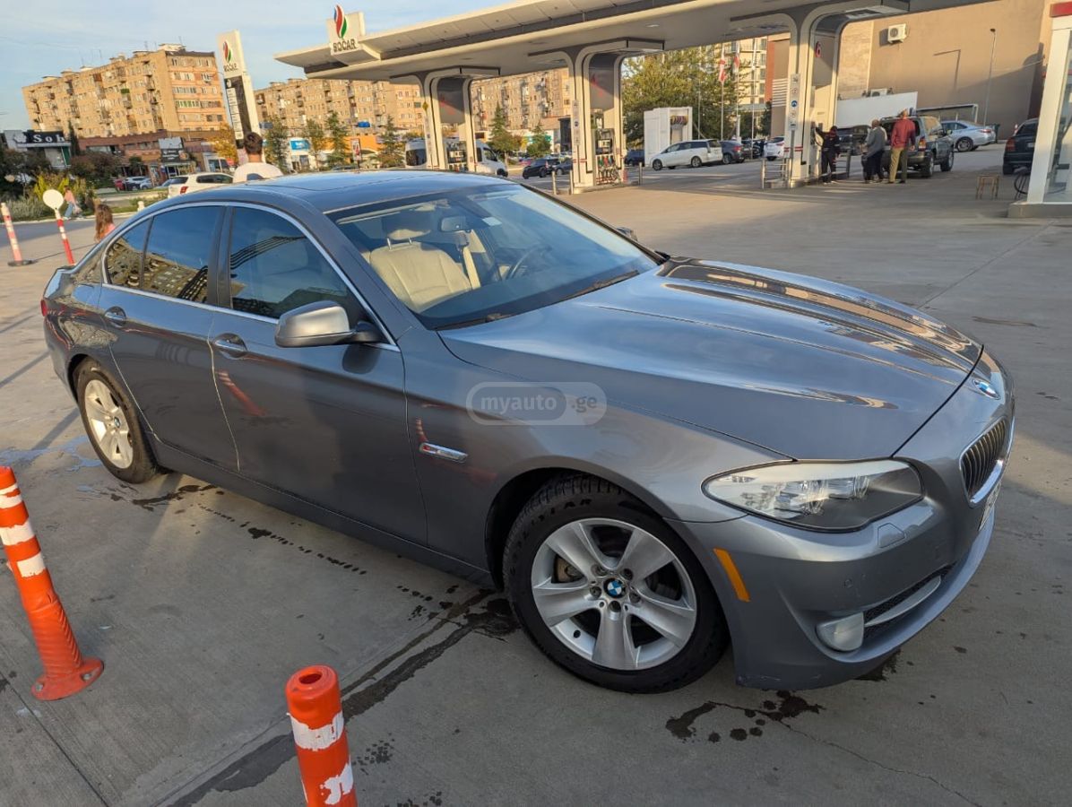BMW 528