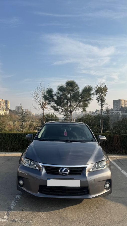 Lexus CT 200 h