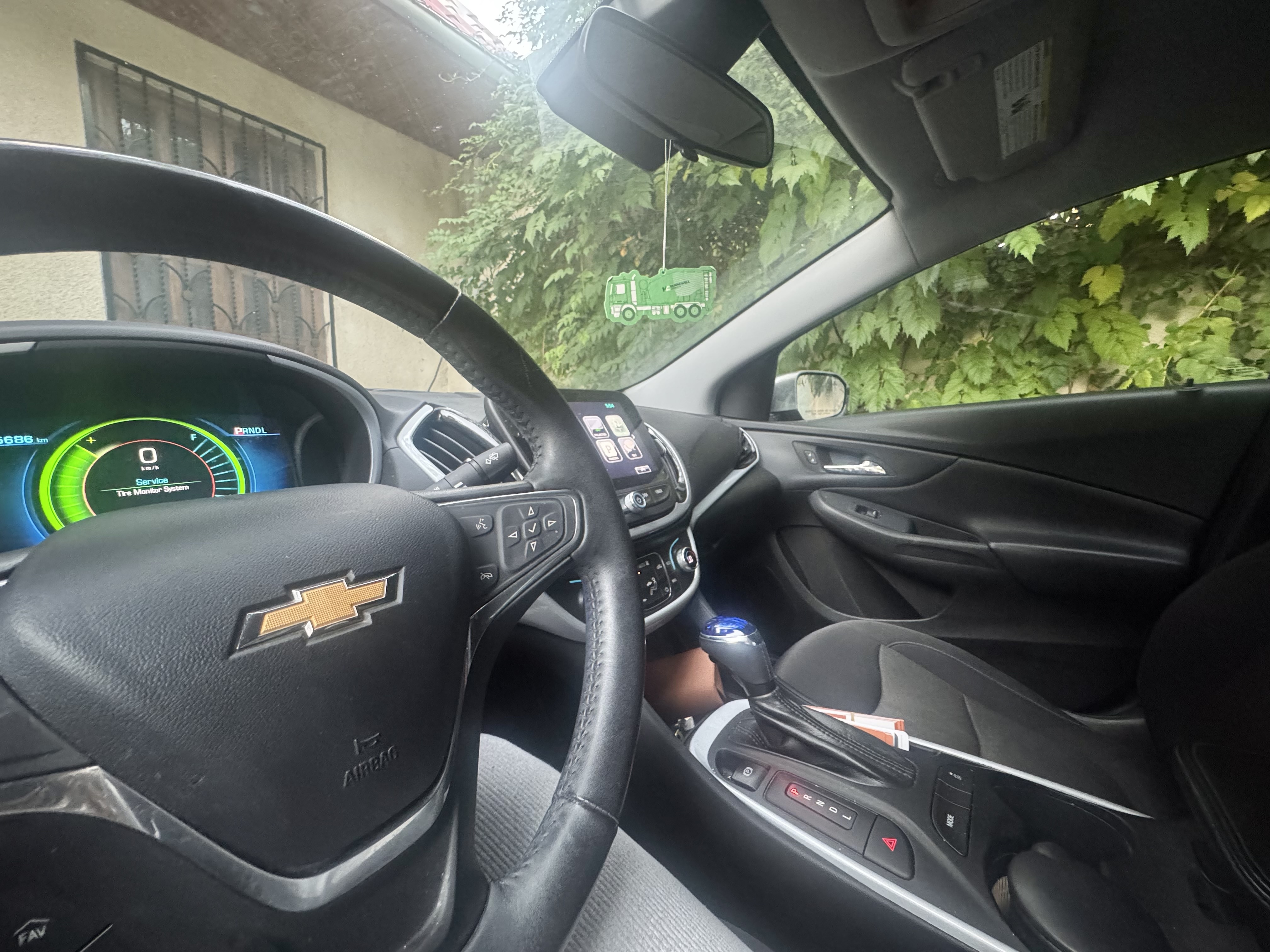 Chevrolet Volt 2016 — photo 2