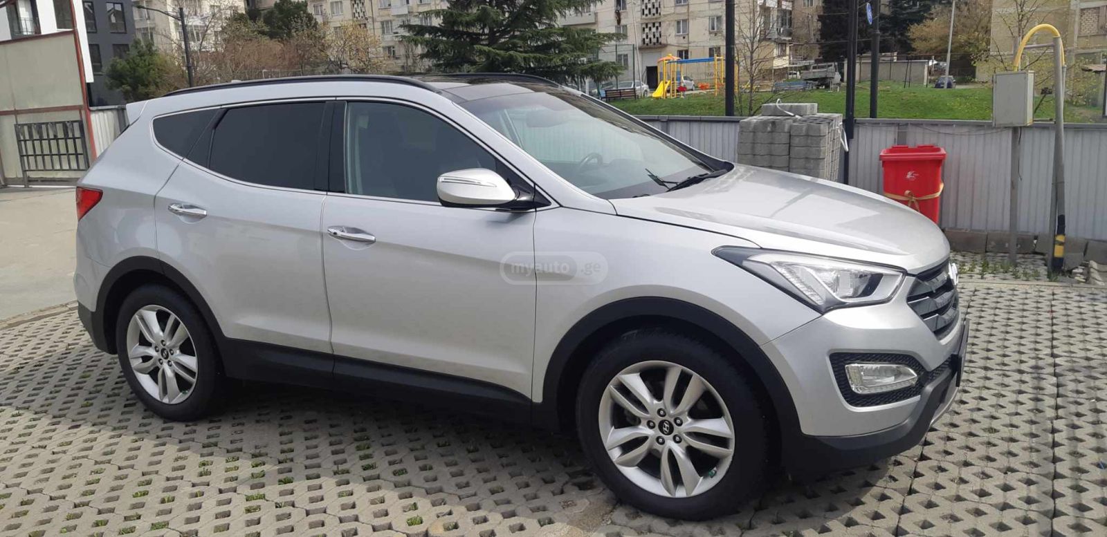 Hyundai Santa FE 2015 — photo 2
